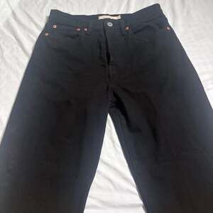 Levi's Premium Wedgie Straight Jeans Black Size 27x30